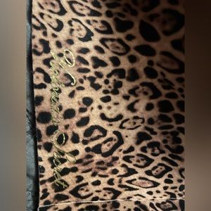 NWT Victoria secret sports bra L - XXL